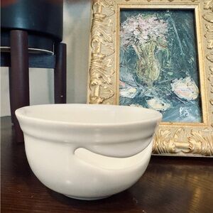 Simply Classic Vintage White Ceramic Egg 4”D Separator Glazed USA Pottery